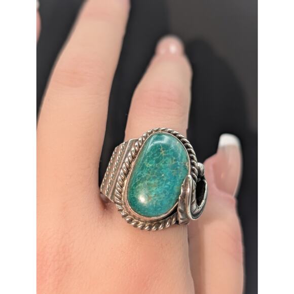 Vintage Turquoise Unmarked Sterling Silver Curved Leaf Chunky Ring Size 9.5 - Picture 3 of 13